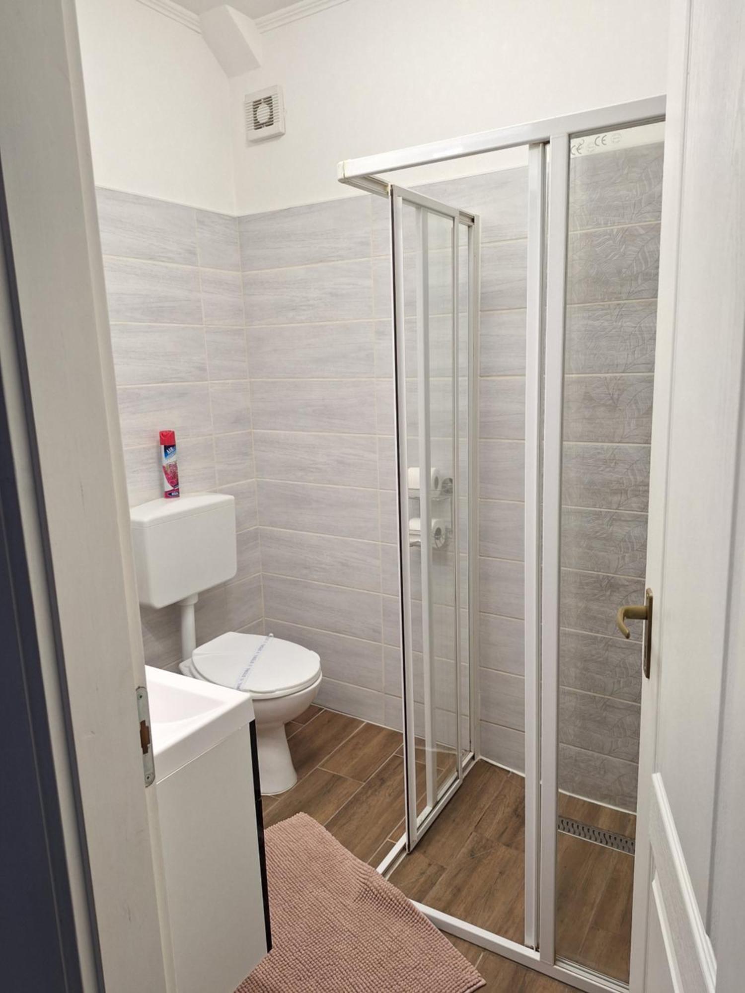 אגר Varfal Apartman מראה חיצוני תמונה